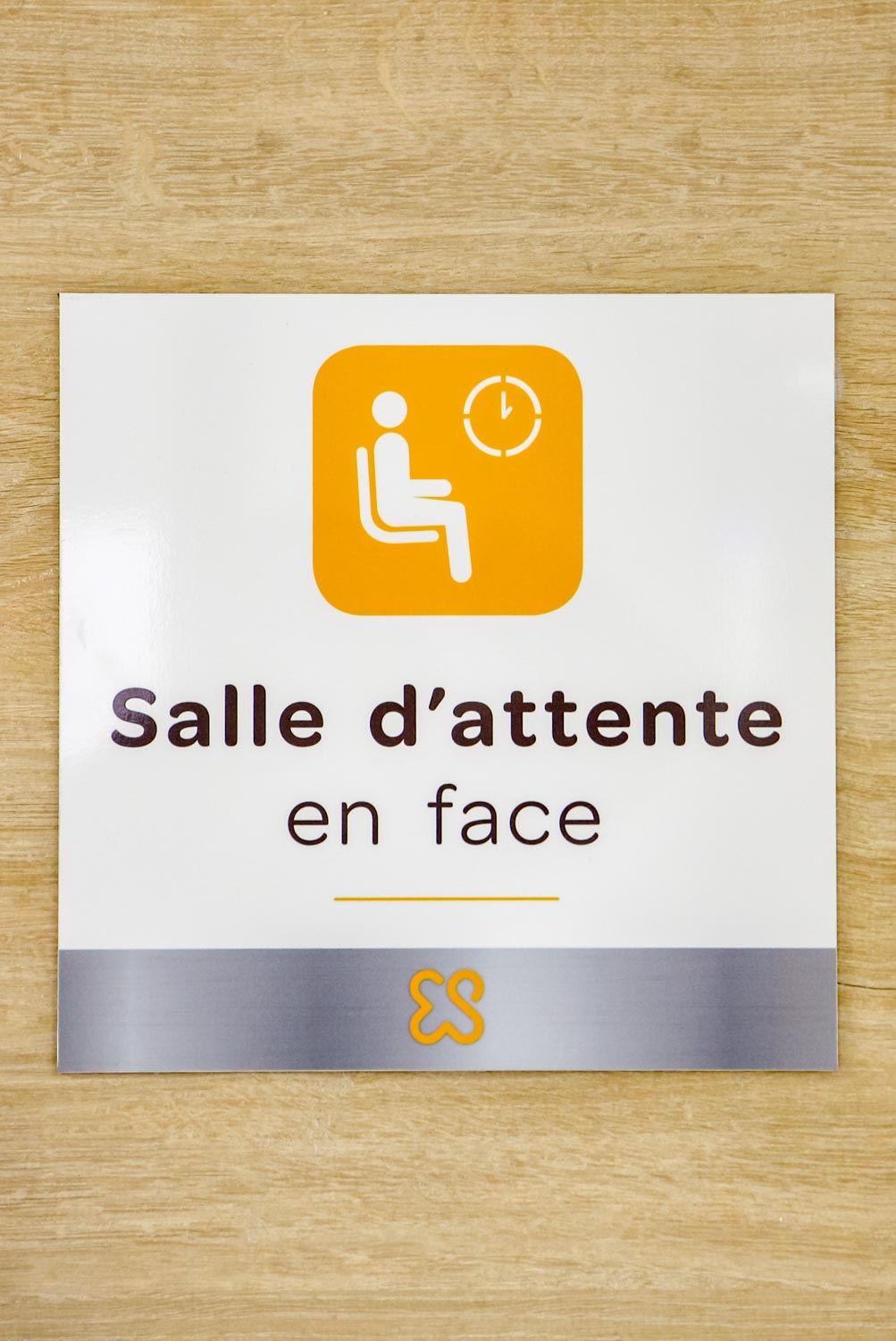 Panneau-salle-attente-Signalétique-milieu-dédical-Toulon-Elsan-St-Michel-Clinique-Hopital-Var